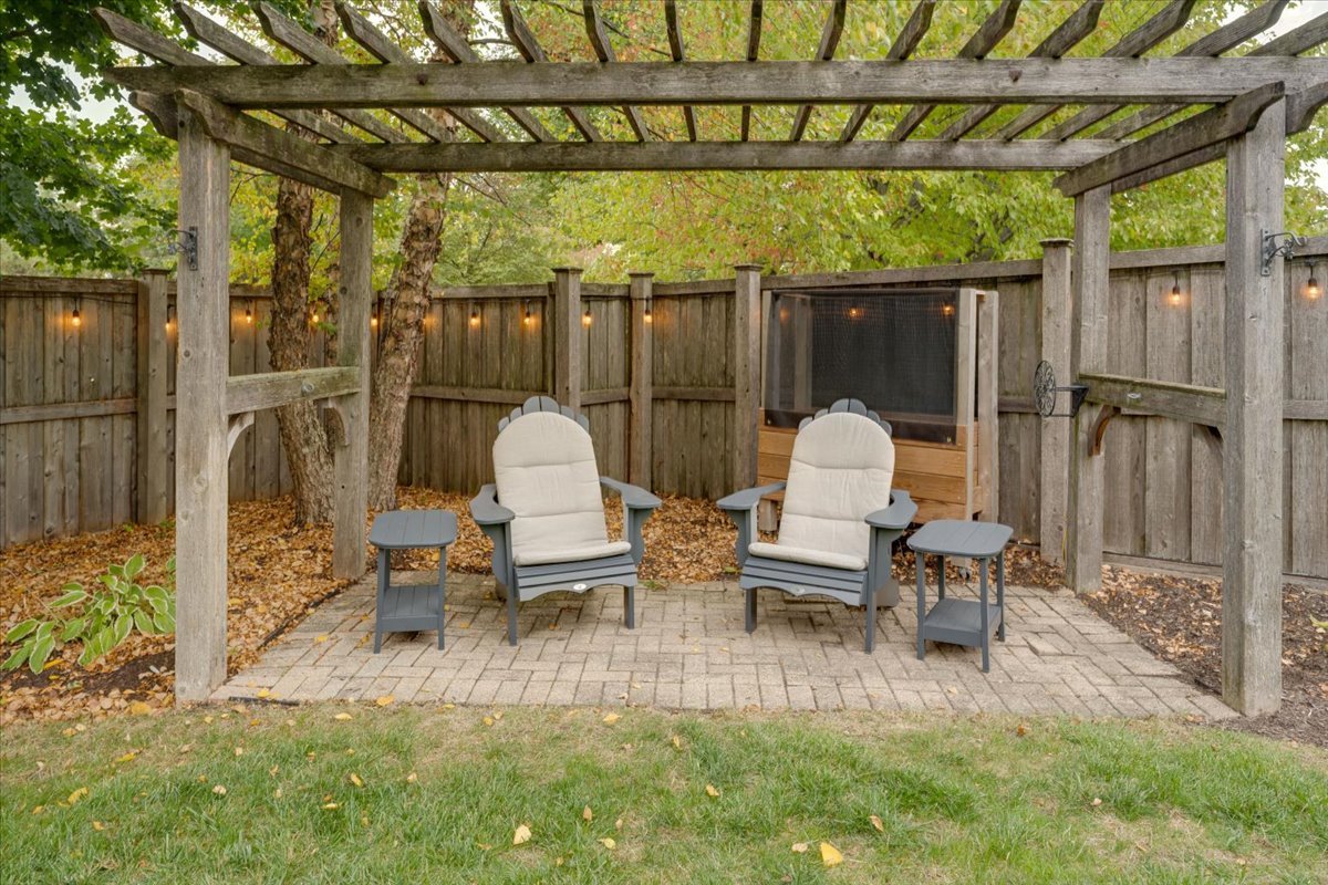 2459 Emerson Lane, Naperville, IL 60540