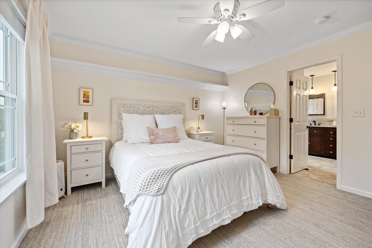 2459 Emerson Lane, Naperville, IL 60540