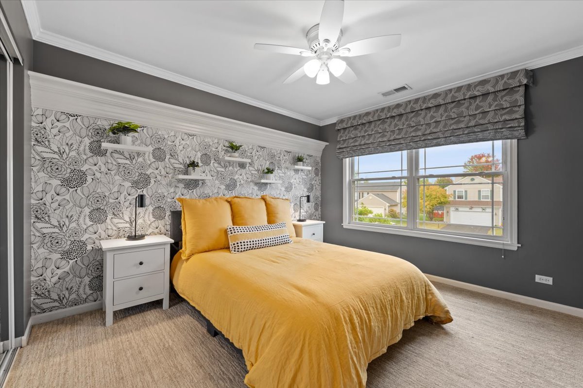 2459 Emerson Lane, Naperville, IL 60540