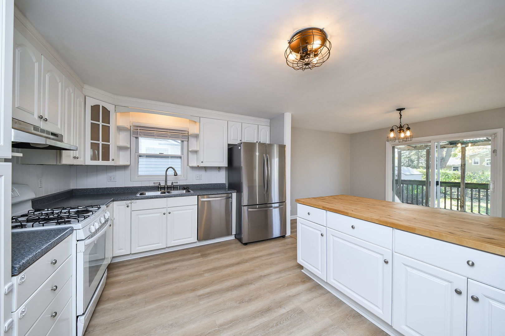 1008 Brentwood Place, Geneva, IL 60134