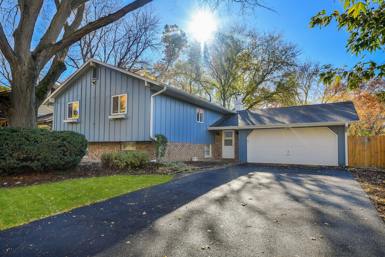 1008 Brentwood Place, Geneva, IL 60134