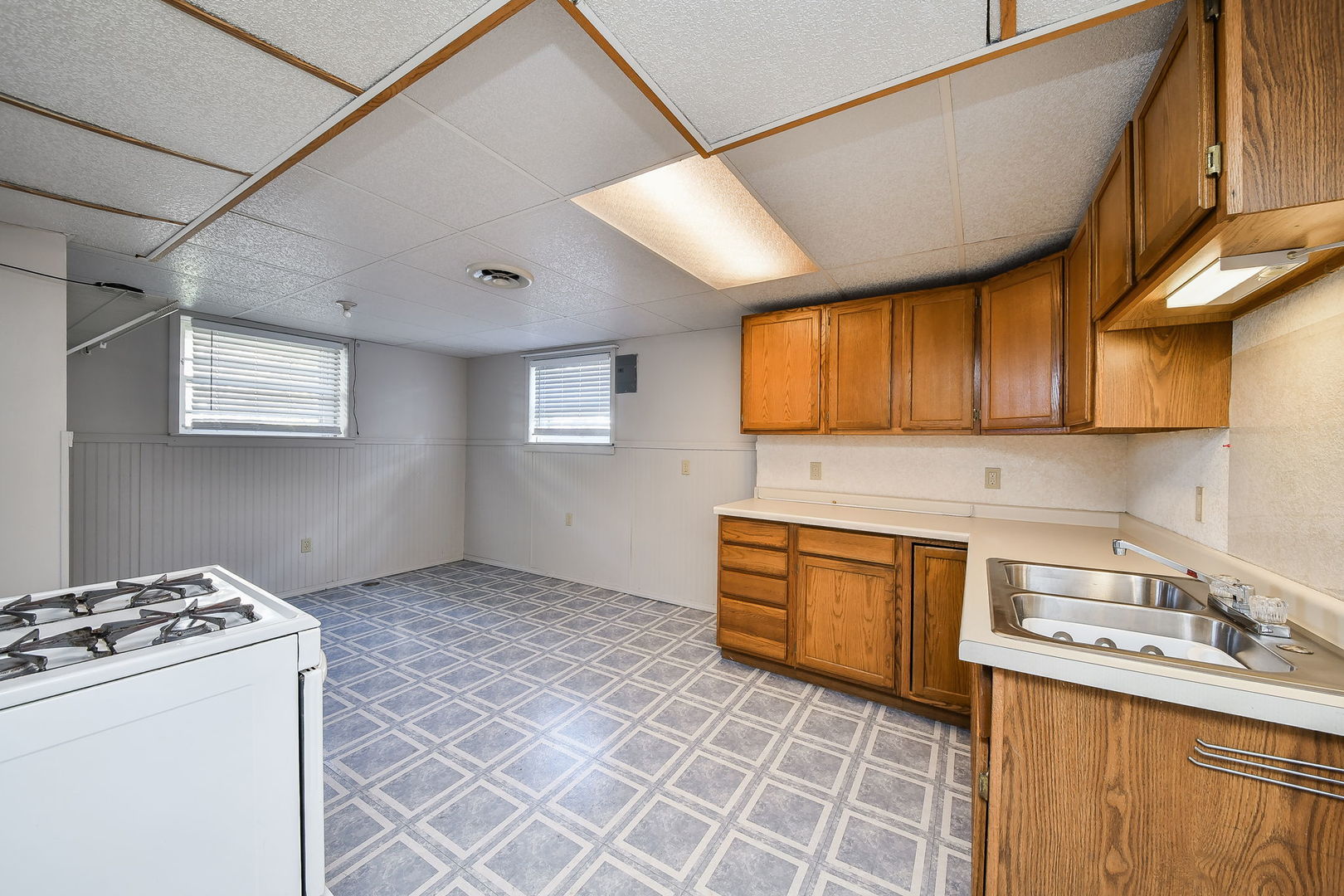 1008 Brentwood Place, Geneva, IL 60134