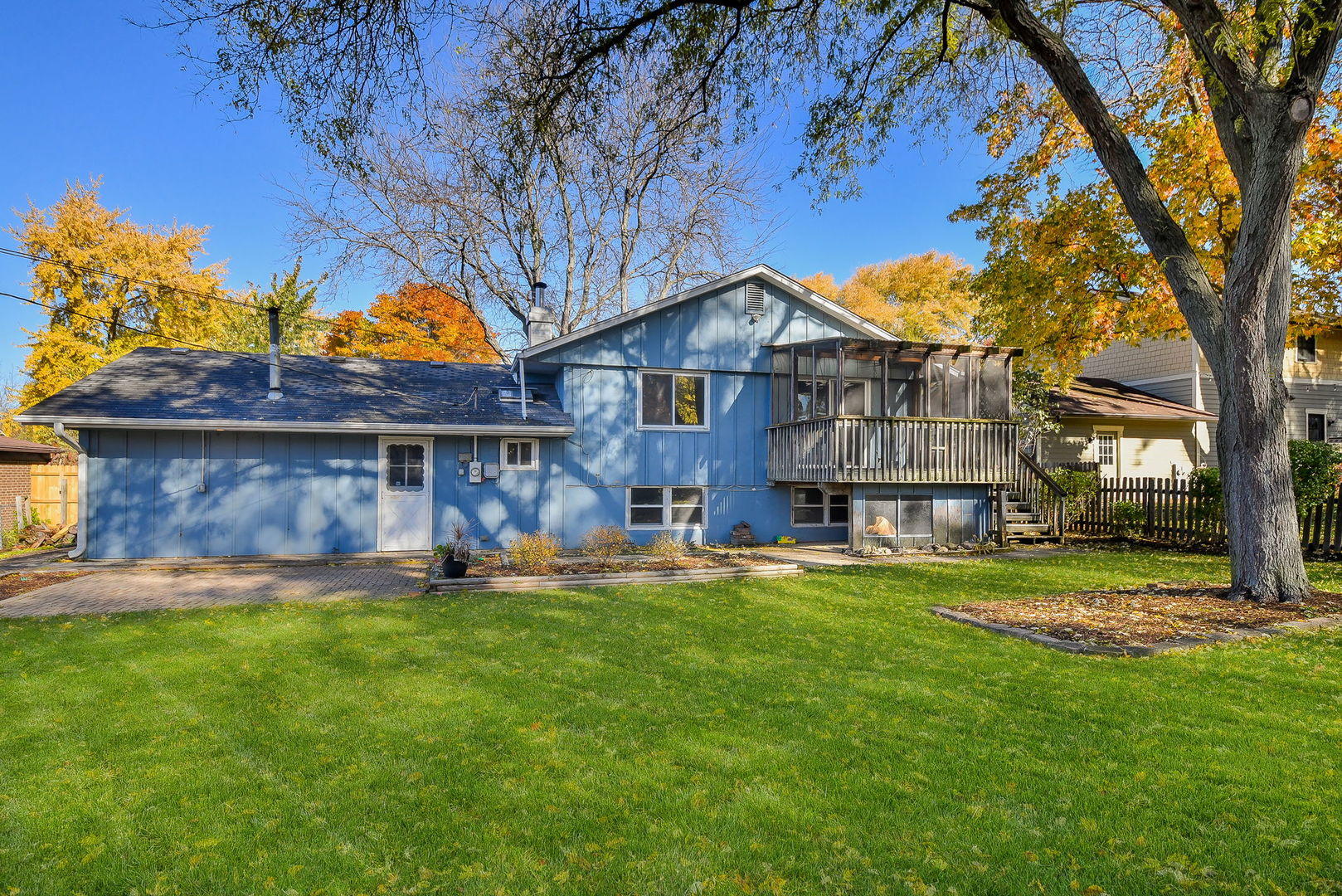 1008 Brentwood Place, Geneva, IL 60134