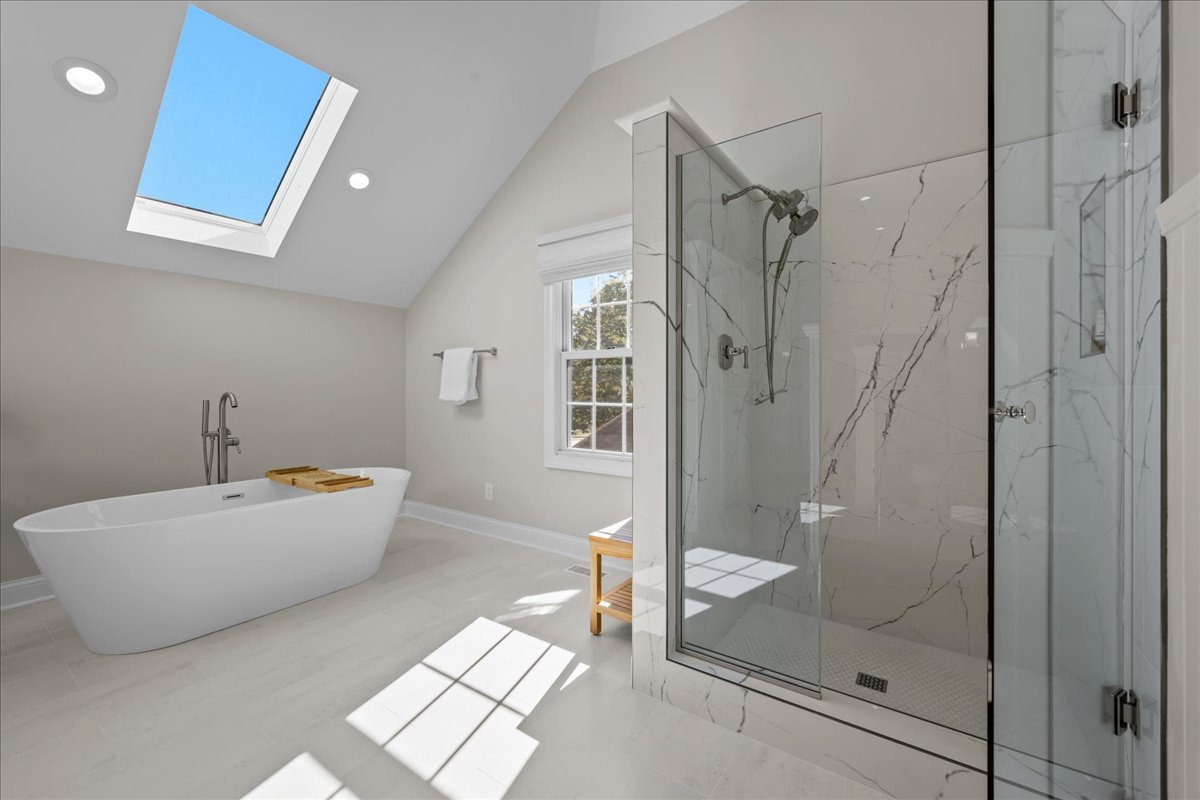 705 S Whispering Hills Drive, Naperville, IL 60540