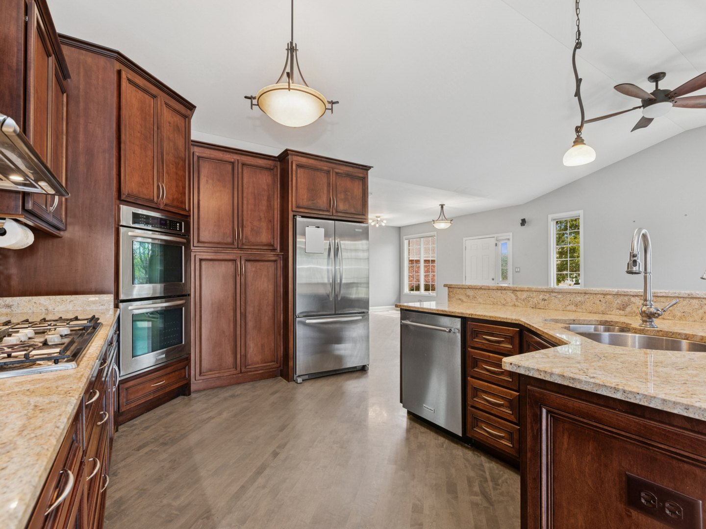 13828 W Crescenzo Drive, Manhattan, IL 60442