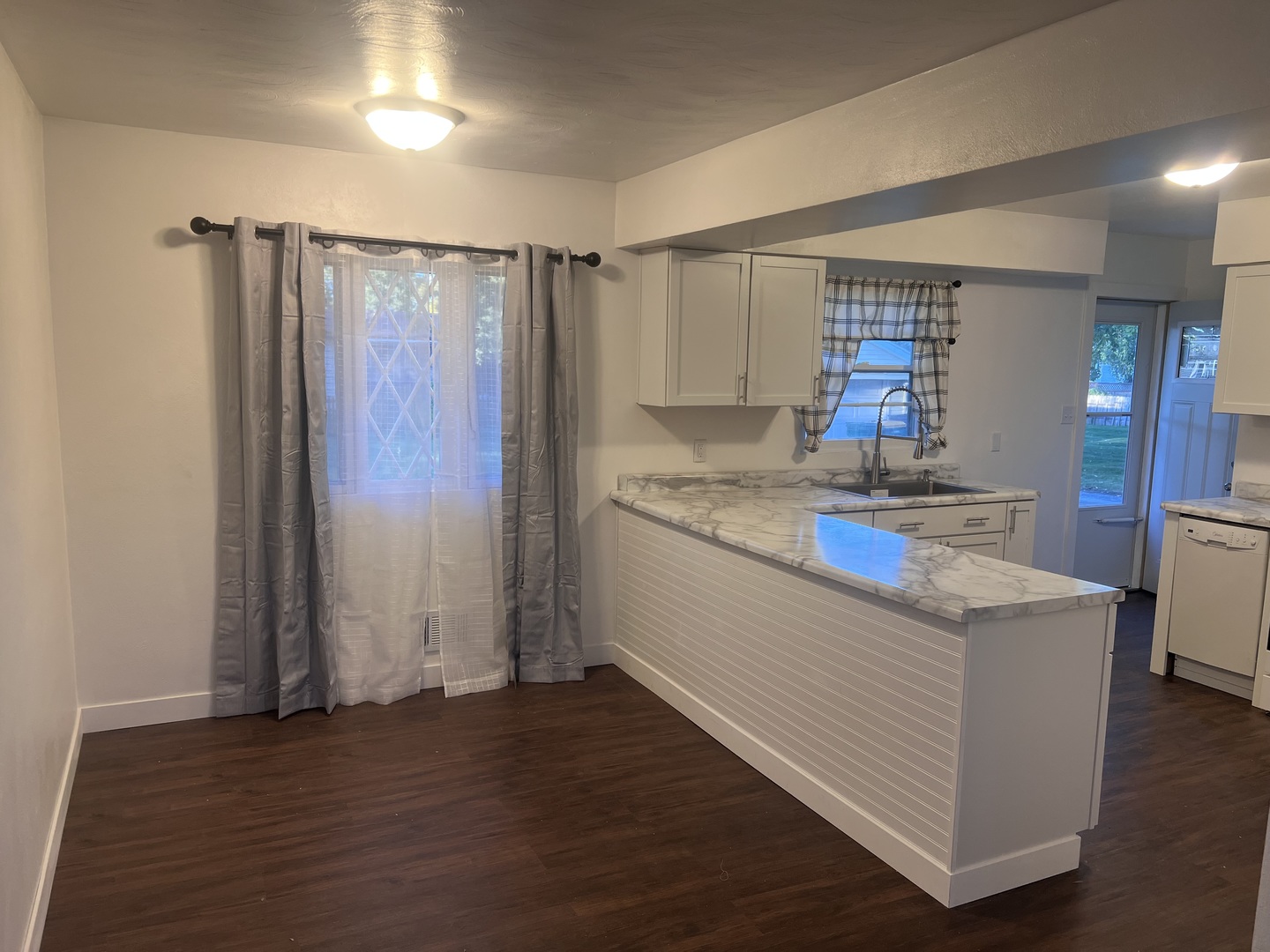 738 South Street, Lockport, IL 60441