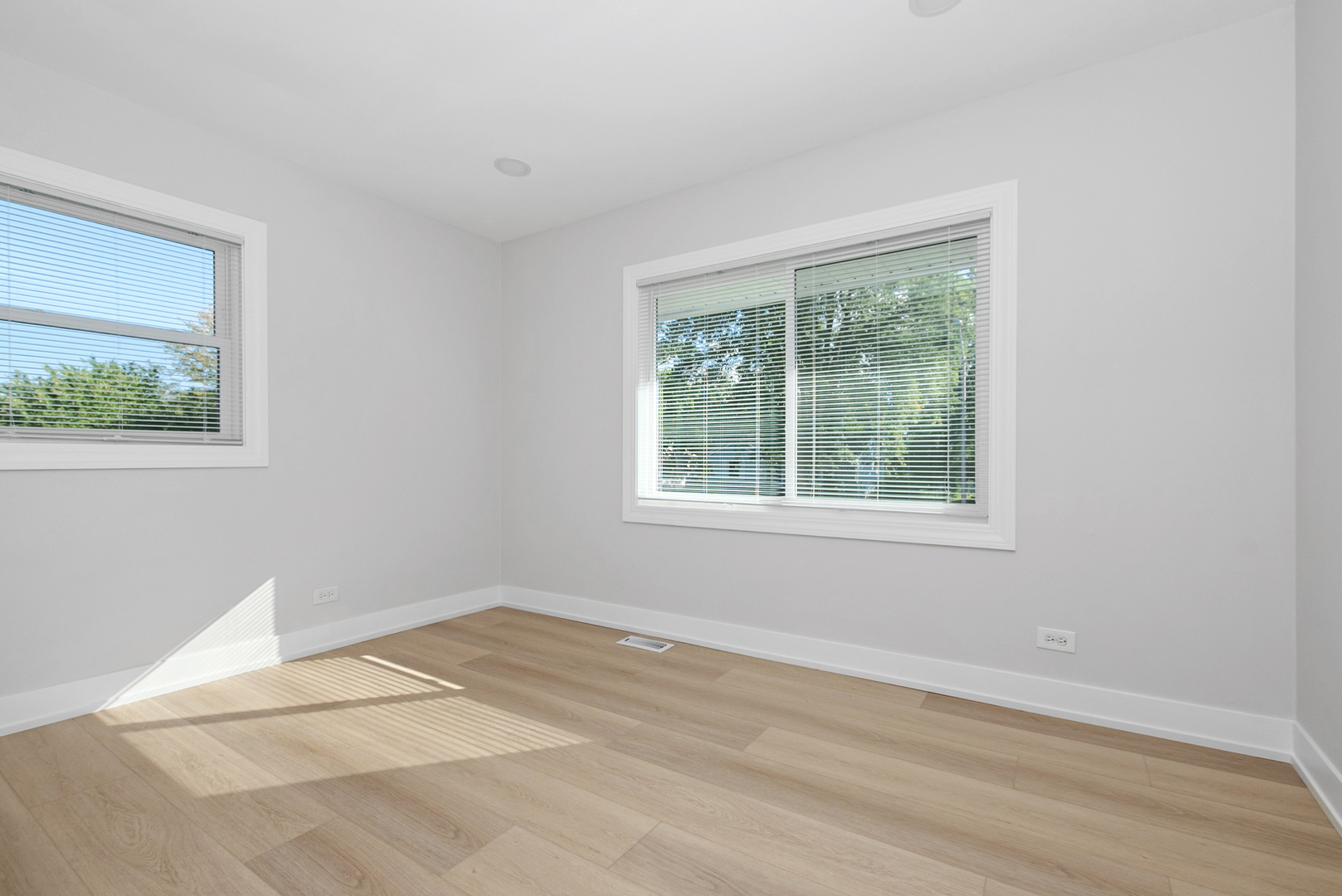 16822 91st Avenue, Orland Hills, IL 60487