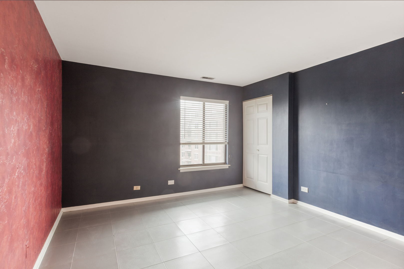 120 Lakeview Drive #514, Bloomingdale, IL 60108