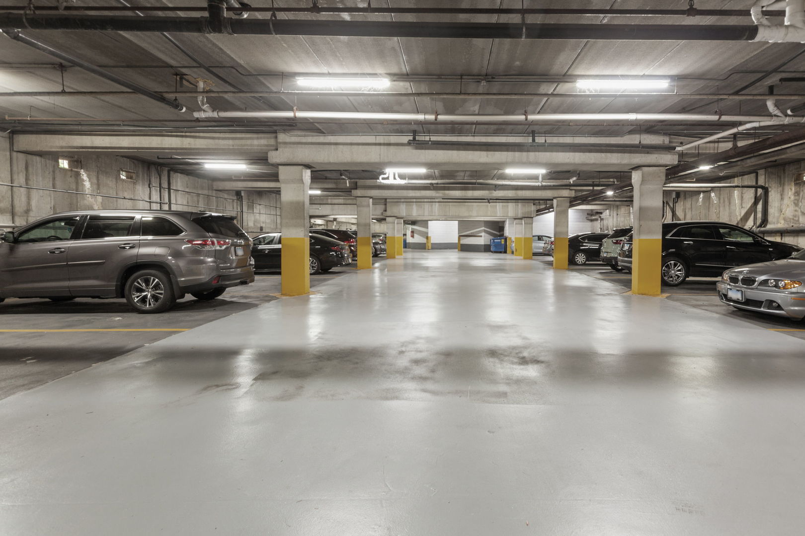 120 Lakeview Drive #514, Bloomingdale, IL 60108