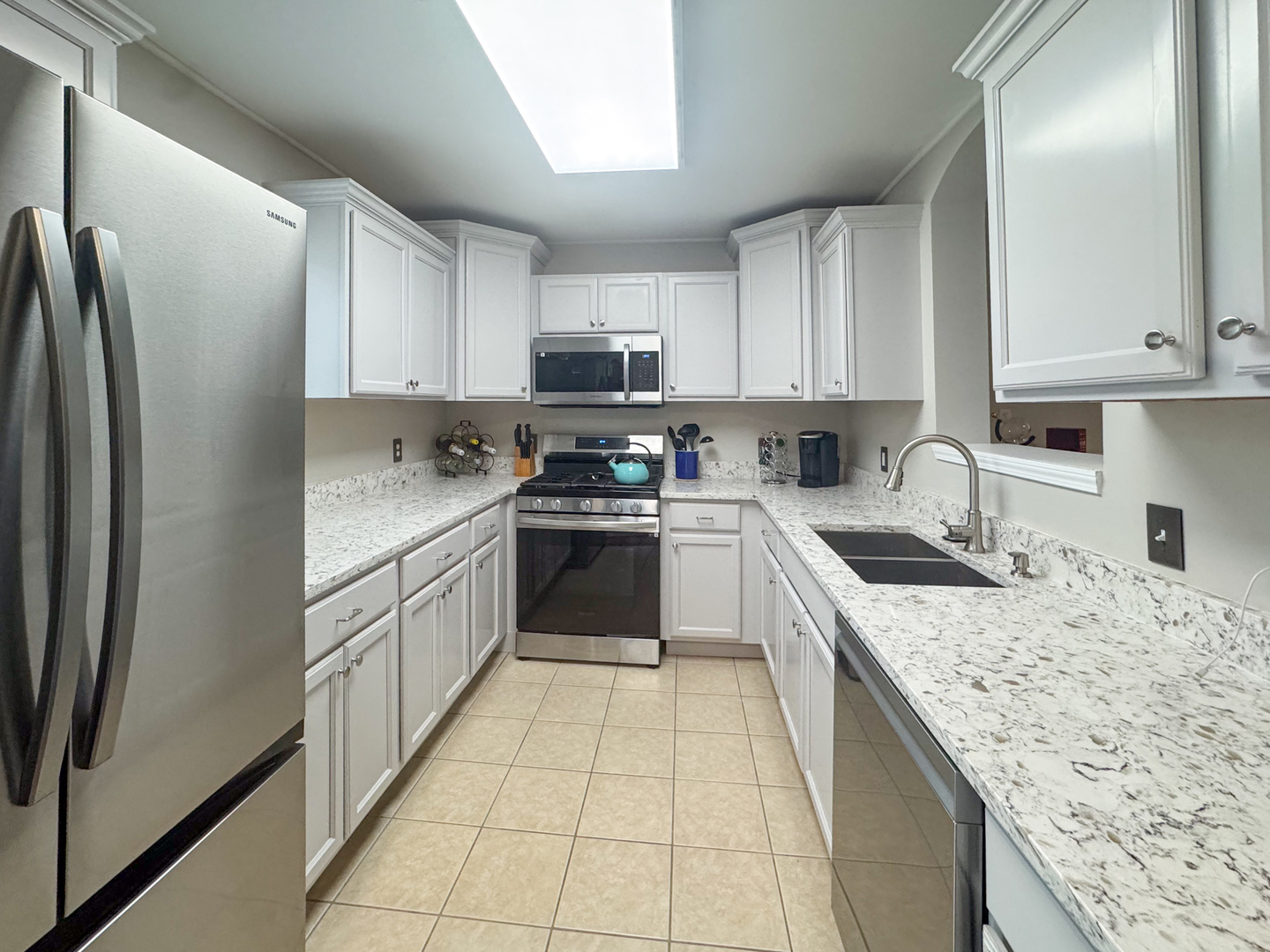 233 Judy Lane, Cortland, IL 60112