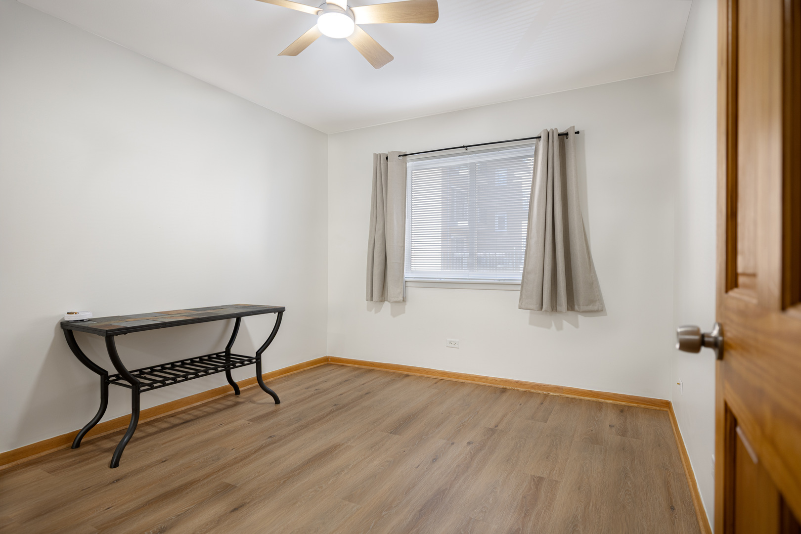 1650 Mill Street #206, Des Plaines, IL 60016