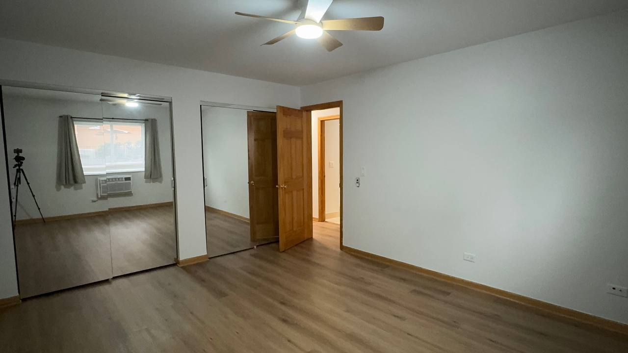 1650 Mill Street #206, Des Plaines, IL 60016