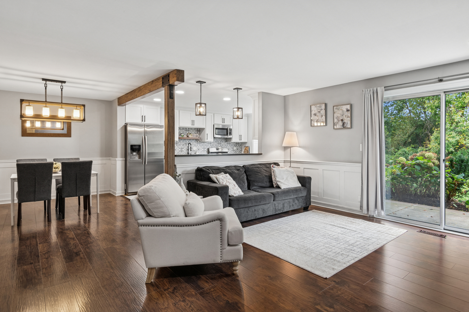 91 Midhurst Court #102A, Naperville, IL 60565