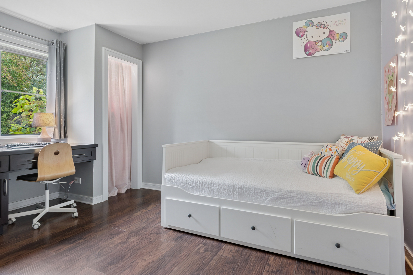 91 Midhurst Court #102A, Naperville, IL 60565