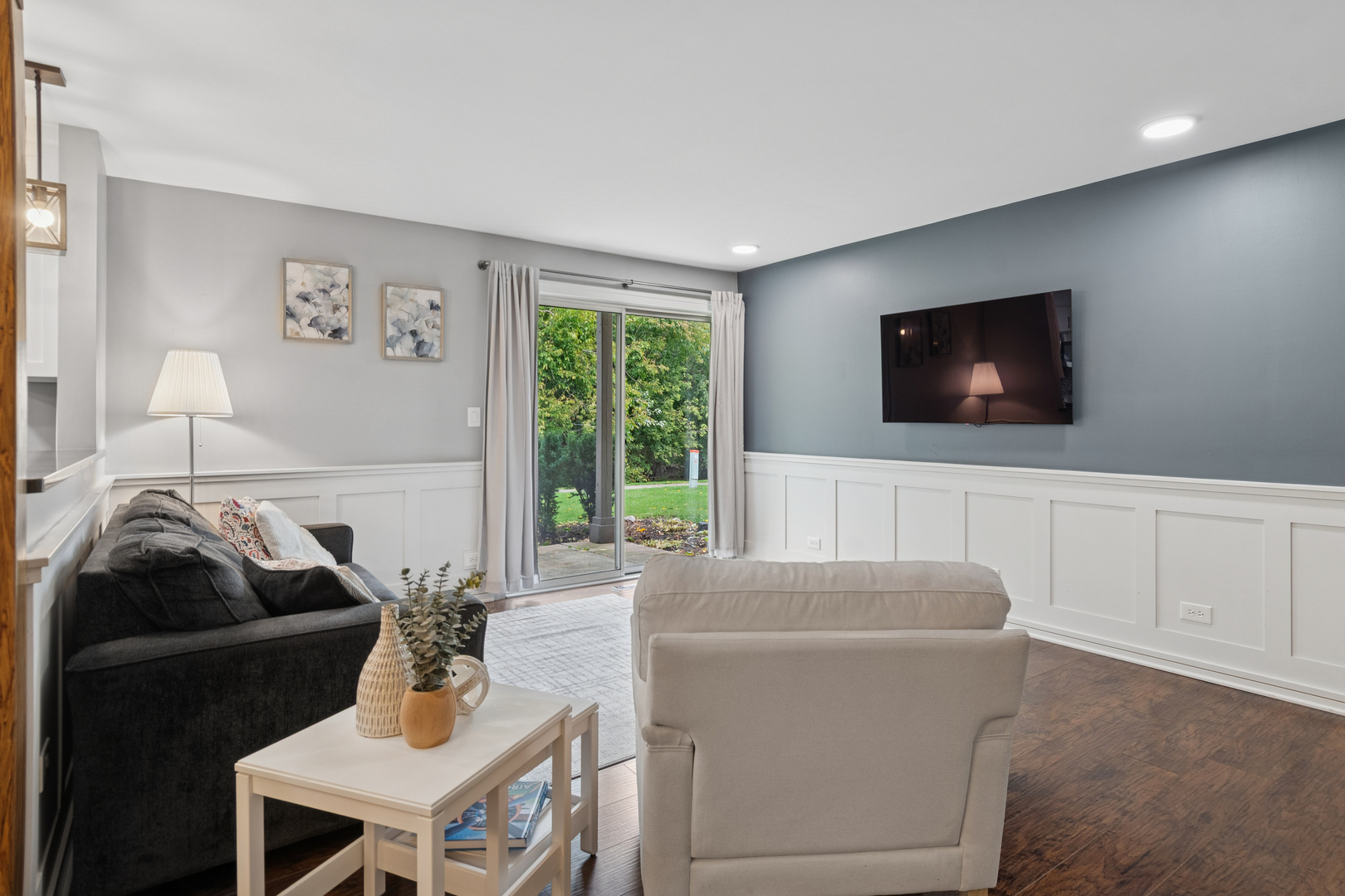 91 Midhurst Court #102A, Naperville, IL 60565