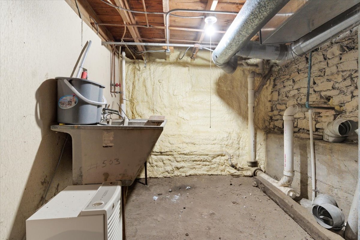 69 E Grand Avenue, Lake Villa, IL 60046