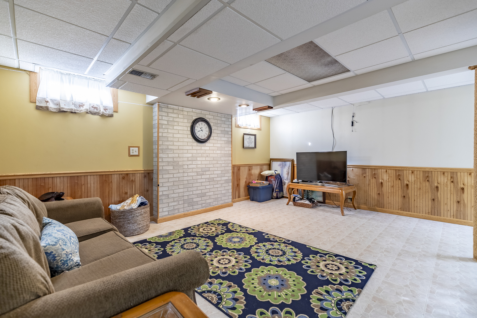 4934 Oriole Avenue, Schererville, IN 46375
