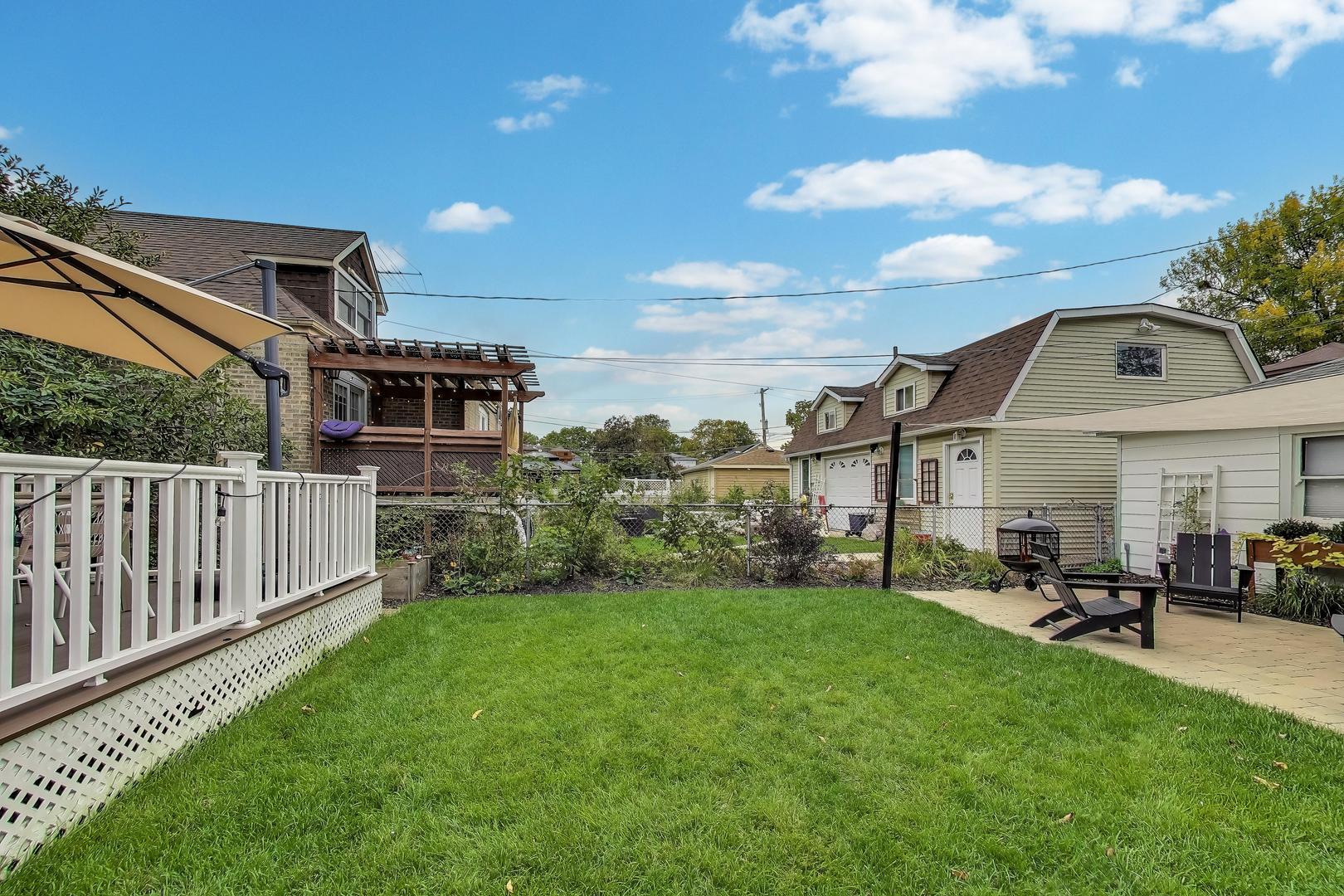 6132 N Naper Avenue, Chicago, IL 60631