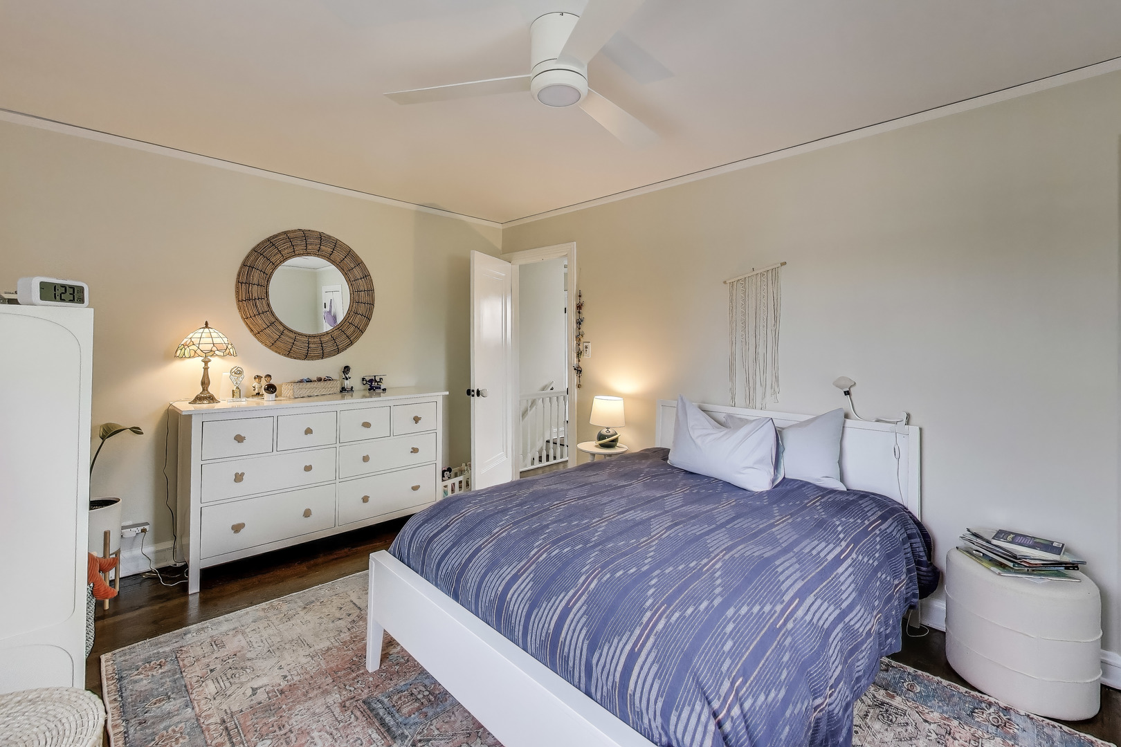 6132 N Naper Avenue, Chicago, IL 60631