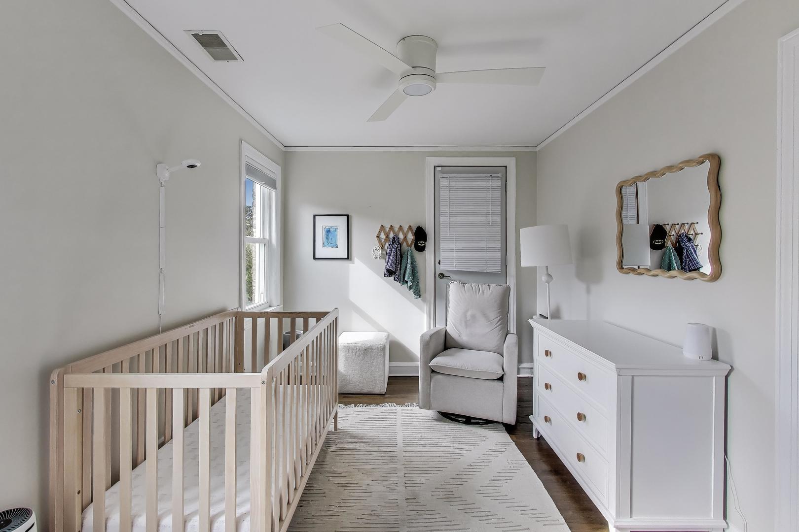 6132 N Naper Avenue, Chicago, IL 60631