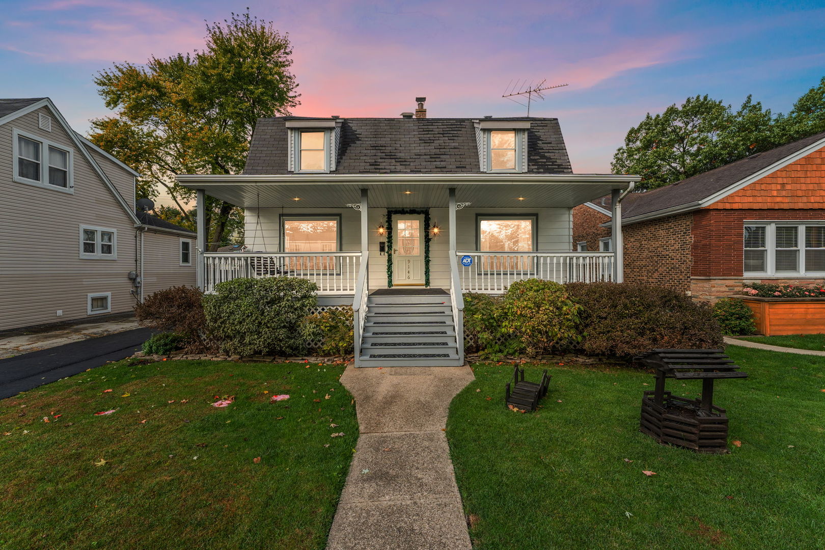 9146 S Spaulding Avenue, Evergreen Park, IL 60805