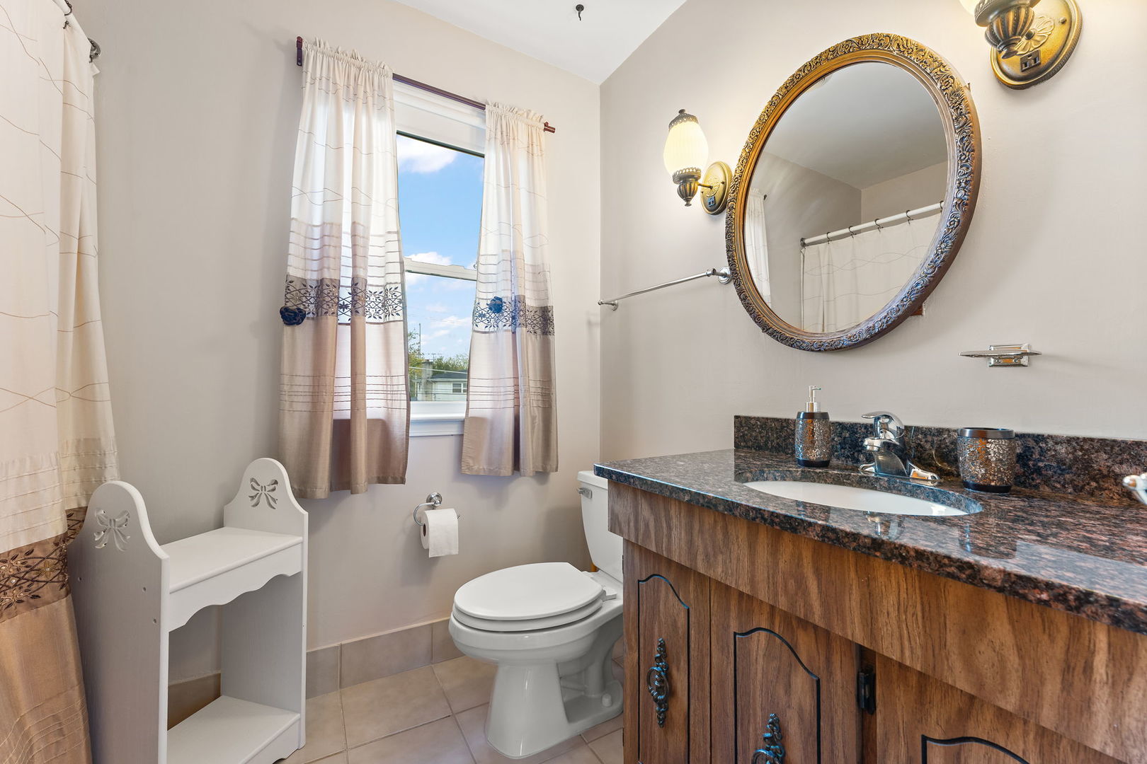 9146 S Spaulding Avenue, Evergreen Park, IL 60805