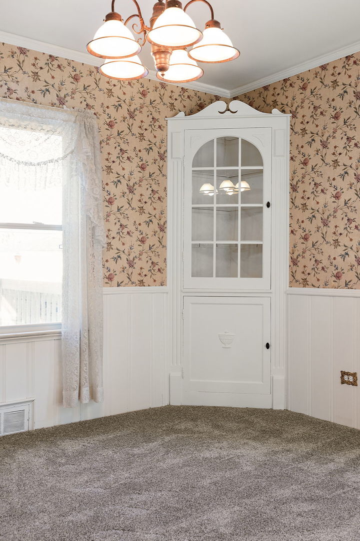 9146 S Spaulding Avenue, Evergreen Park, IL 60805