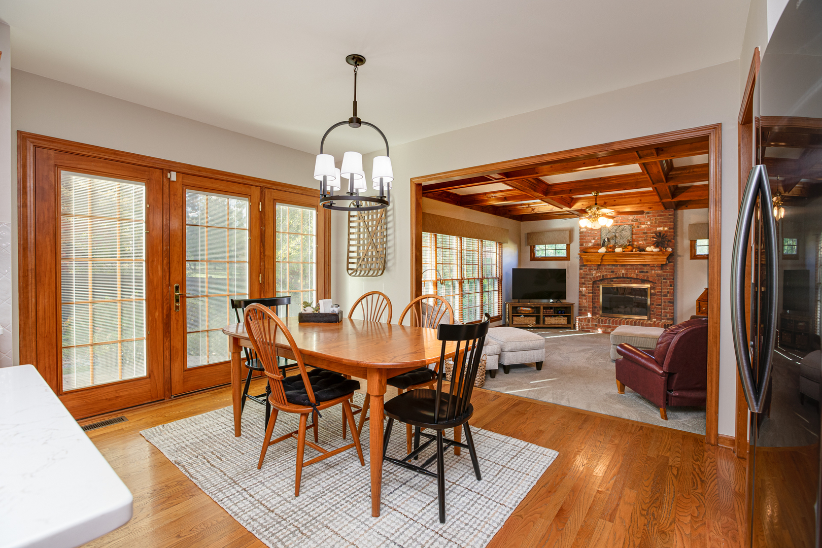 840 Hampton Course, West Chicago, IL 60185