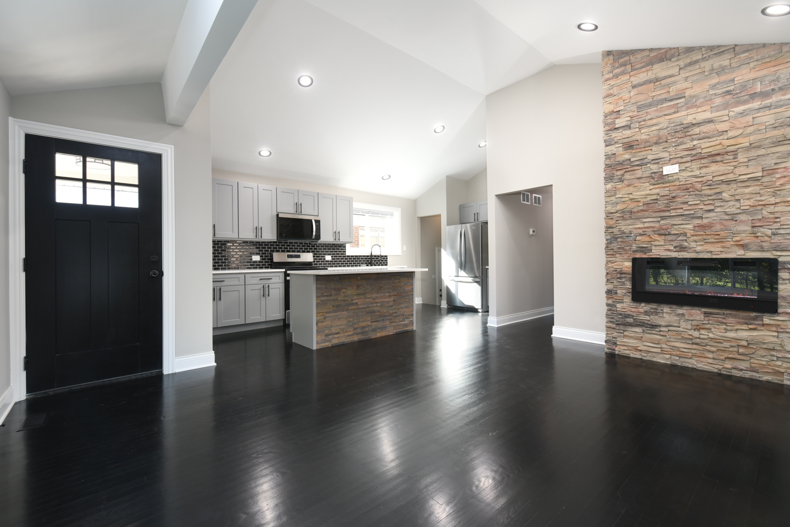 12522 S Racine Avenue, Calumet Park, IL 60827