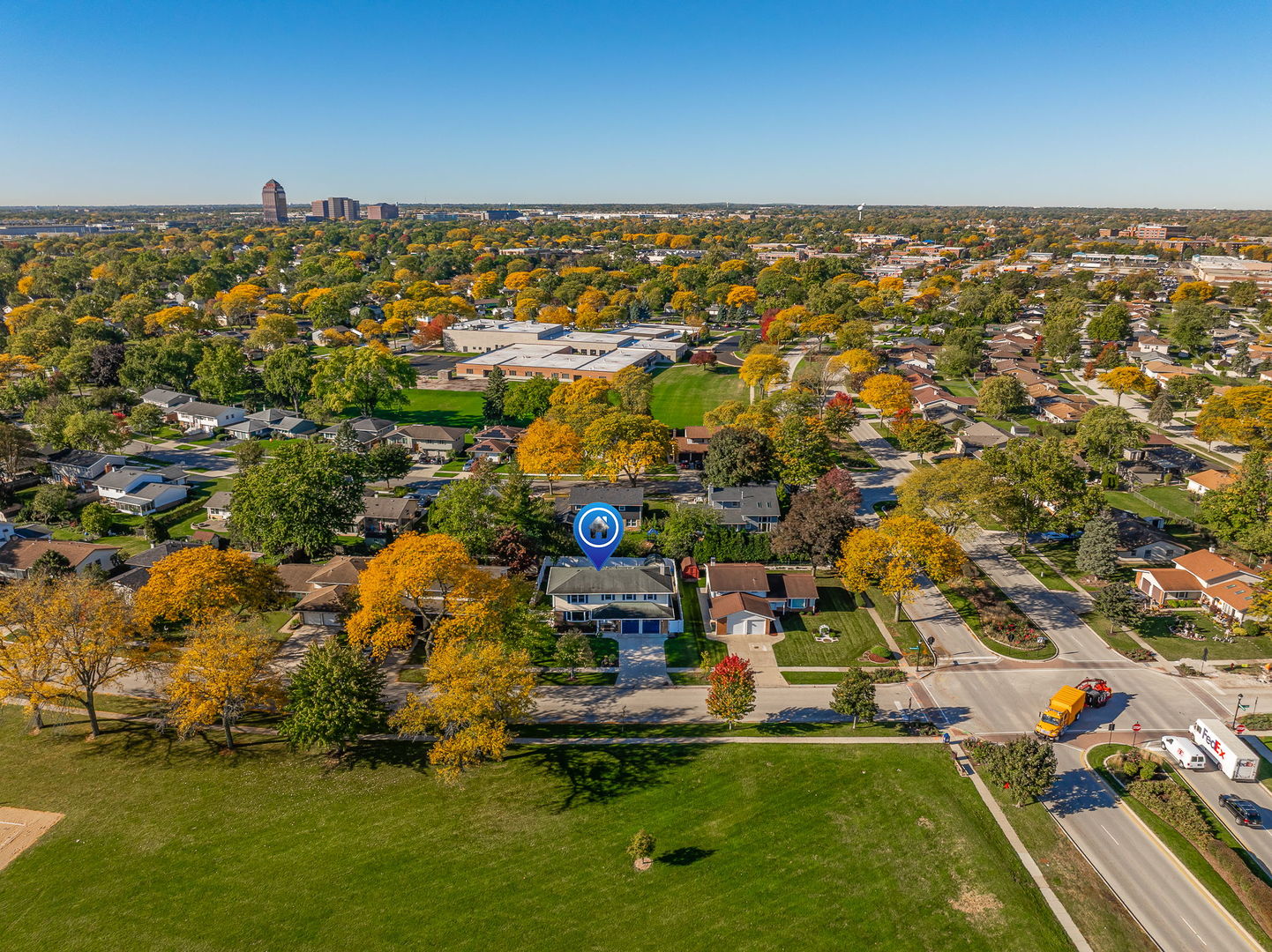 908 BRANTWOOD Avenue, Elk Grove Village, IL 60007