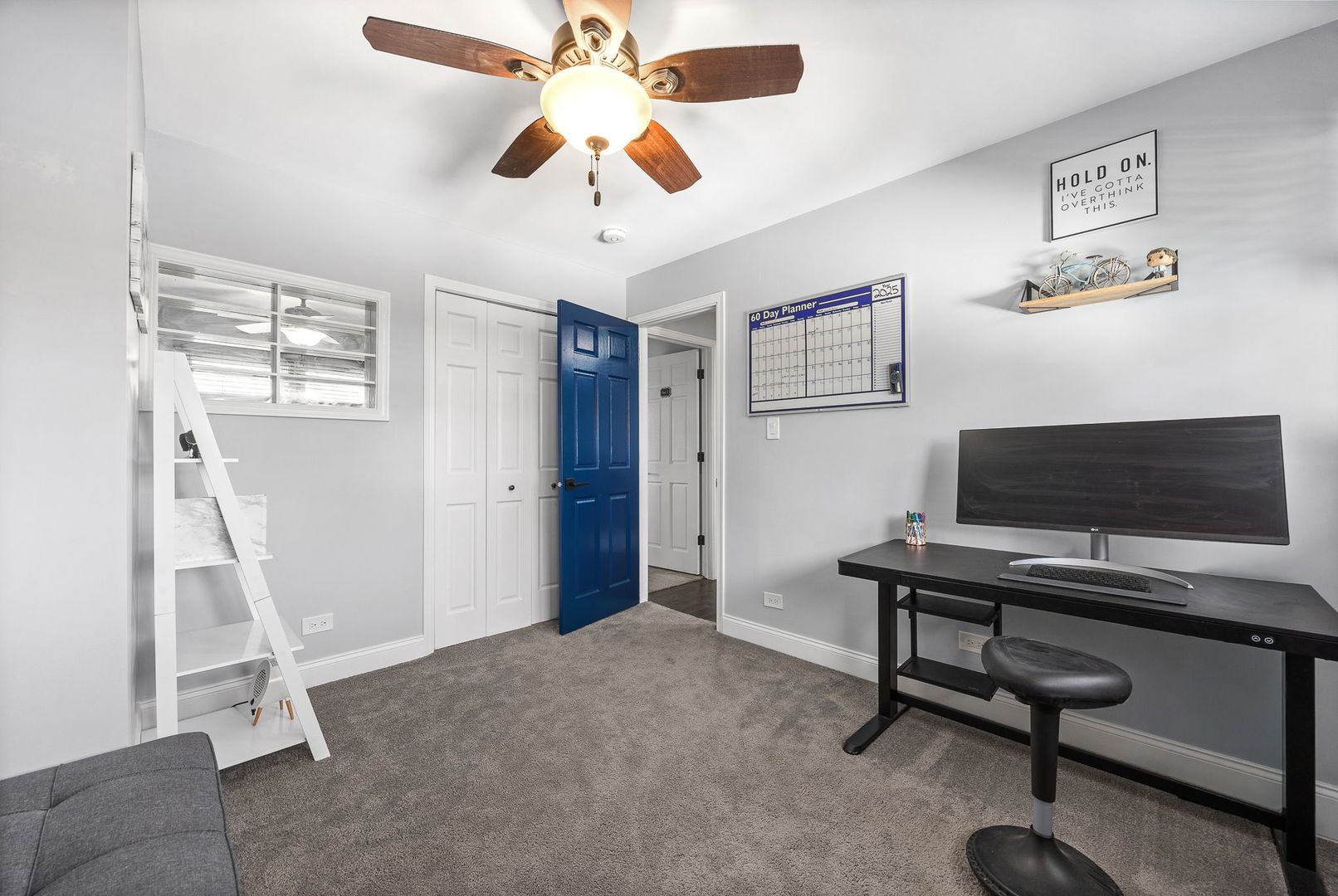 908 BRANTWOOD Avenue, Elk Grove Village, IL 60007