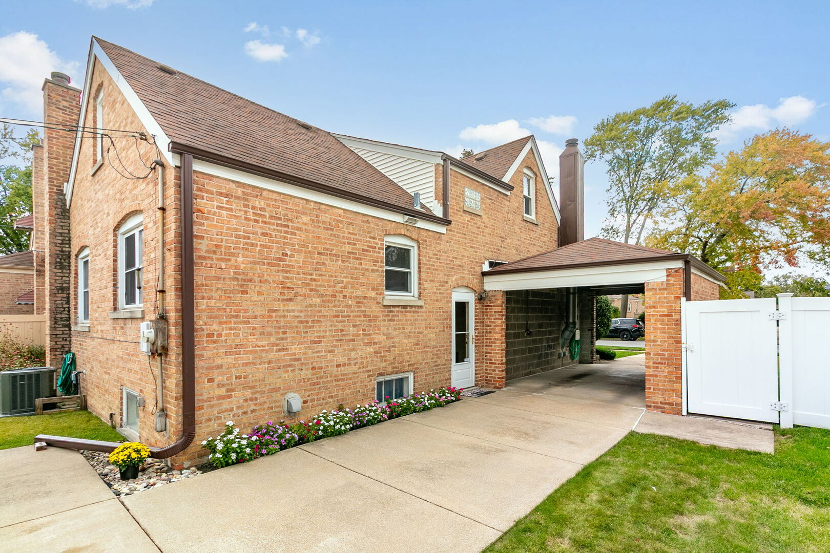 4343 W 109th Street, Oak Lawn, IL 60453
