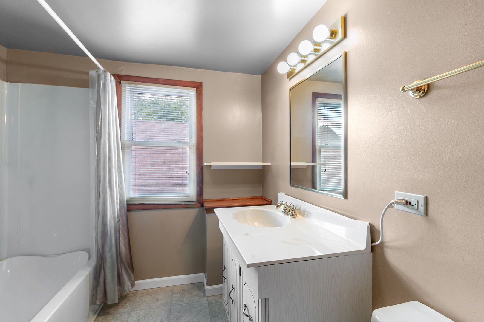 4343 W 109th Street, Oak Lawn, IL 60453