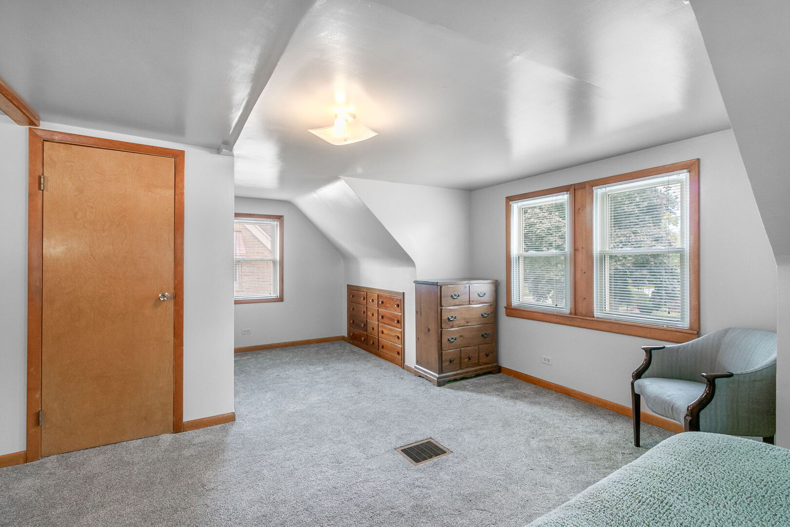 4343 W 109th Street, Oak Lawn, IL 60453