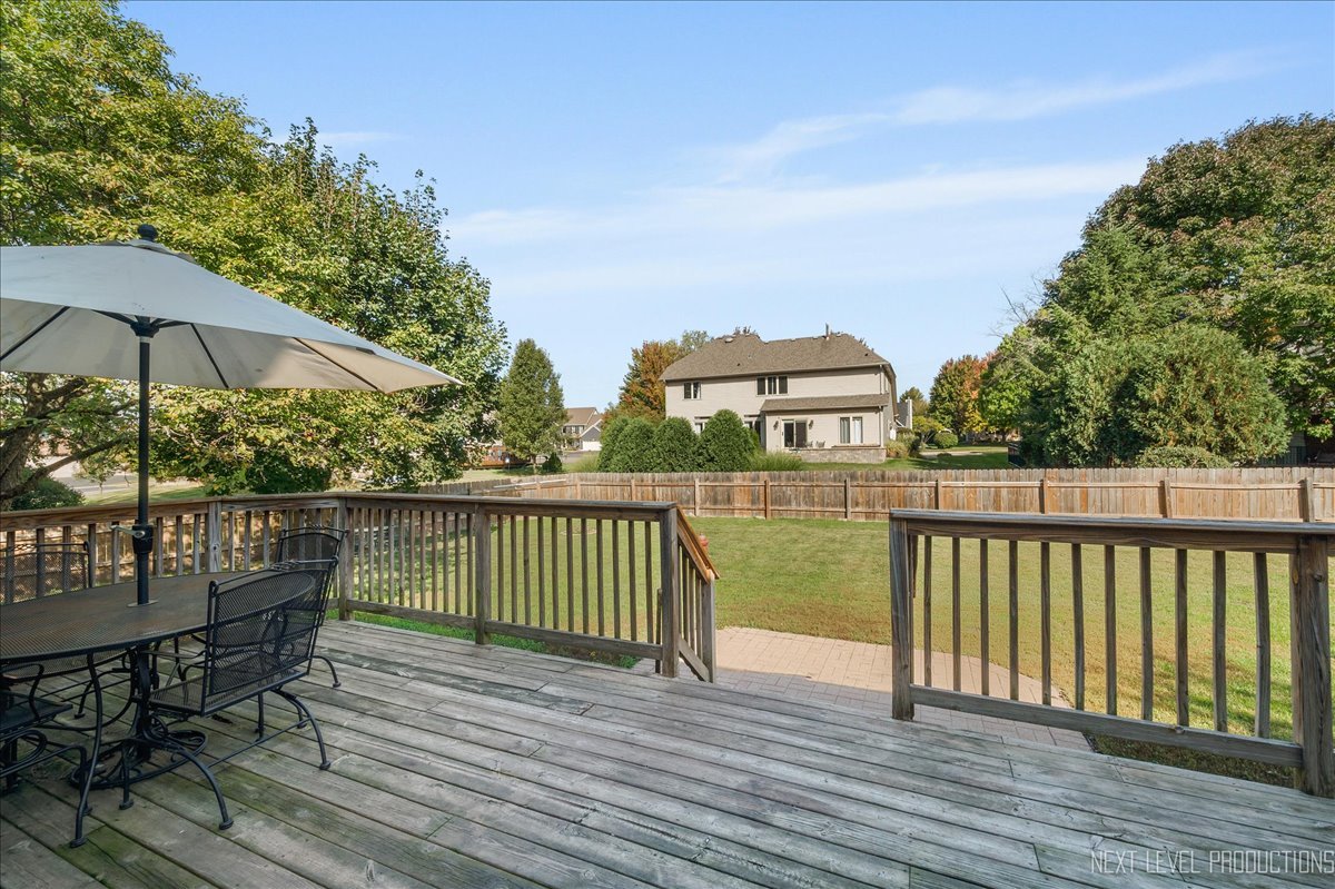 473 Bond Drive, Batavia, IL 60510