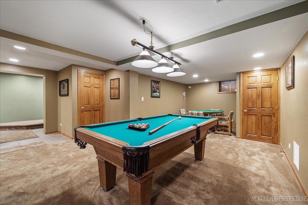 473 Bond Drive, Batavia, IL 60510