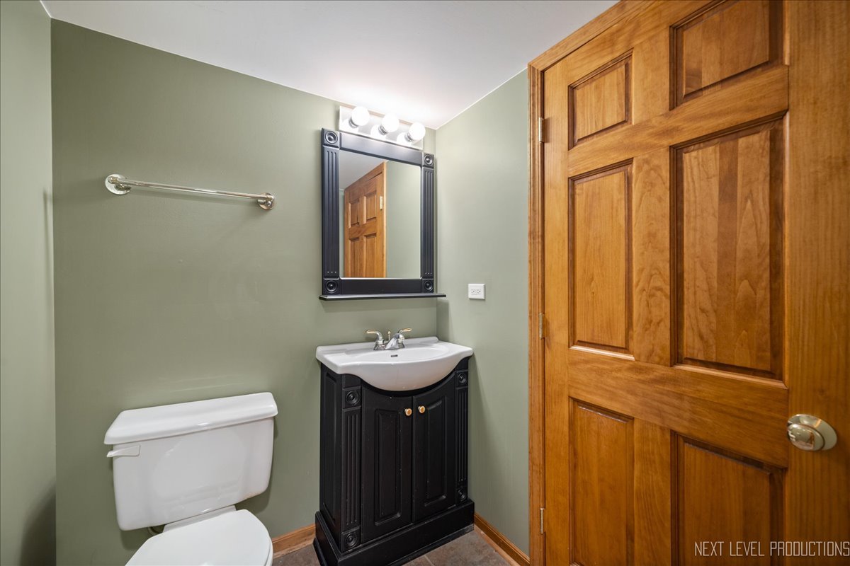 473 Bond Drive, Batavia, IL 60510