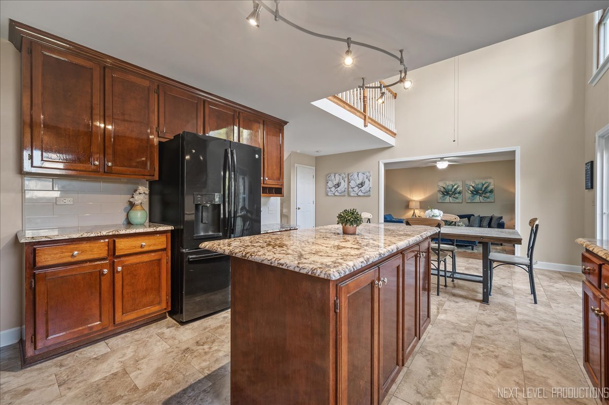 473 Bond Drive, Batavia, IL 60510