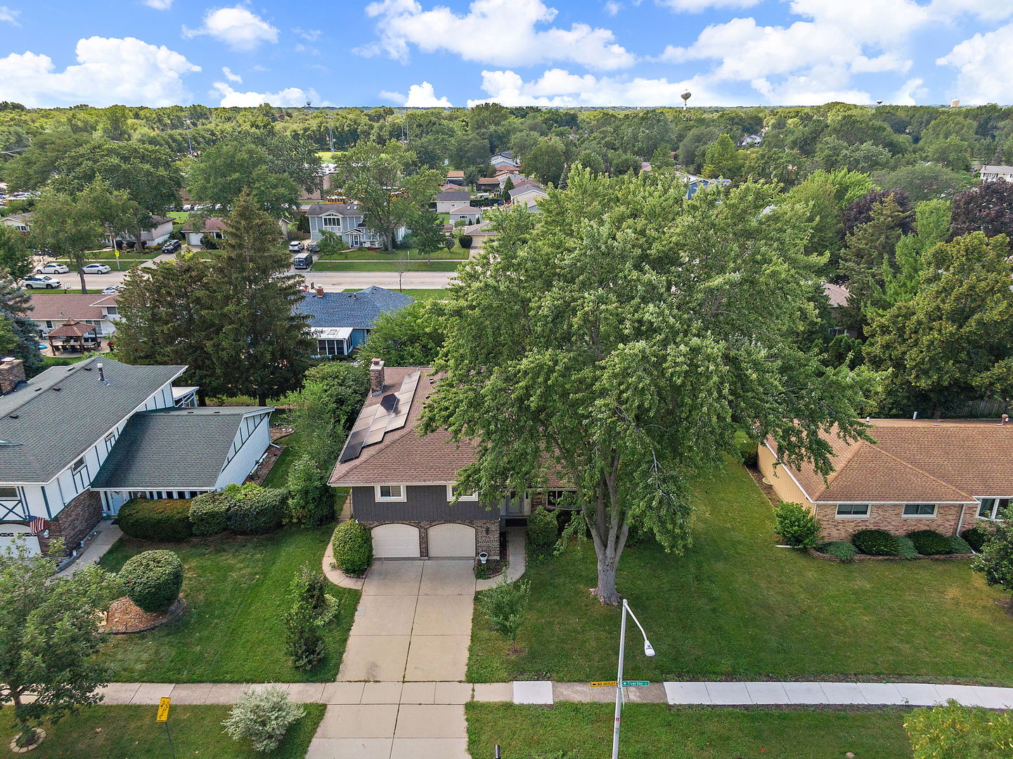 1126 Tiverton Court, Schaumburg, IL 60193