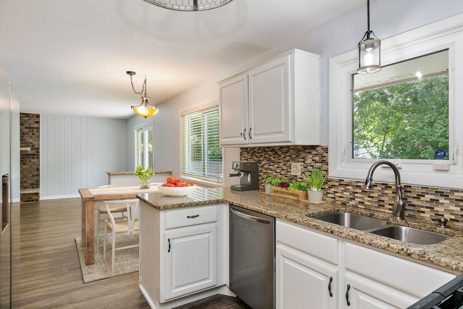 1126 Tiverton Court, Schaumburg, IL 60193