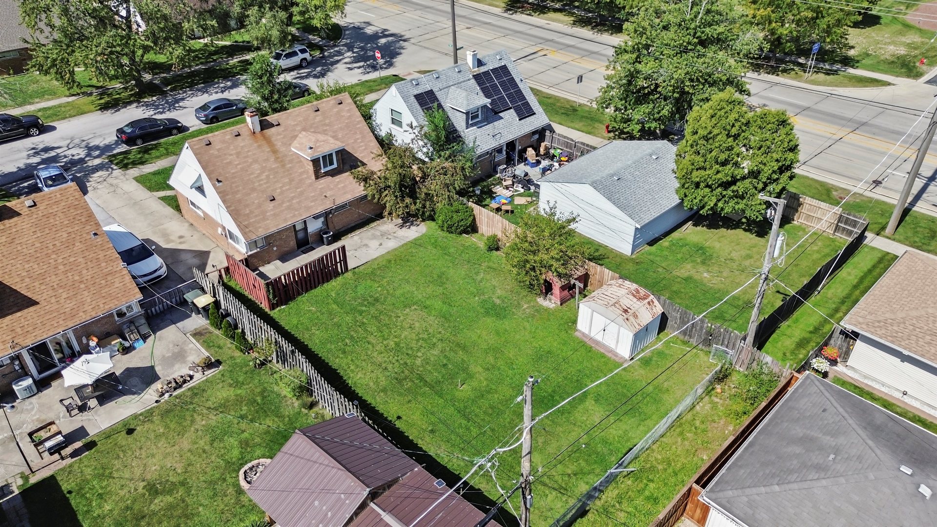 17007 Oakwood Avenue, Lansing, IL 60438