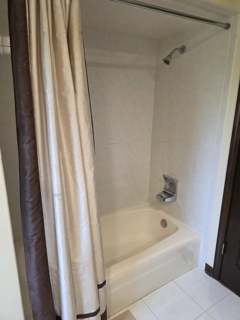 4036 Miller Drive, Glenview, IL 60026