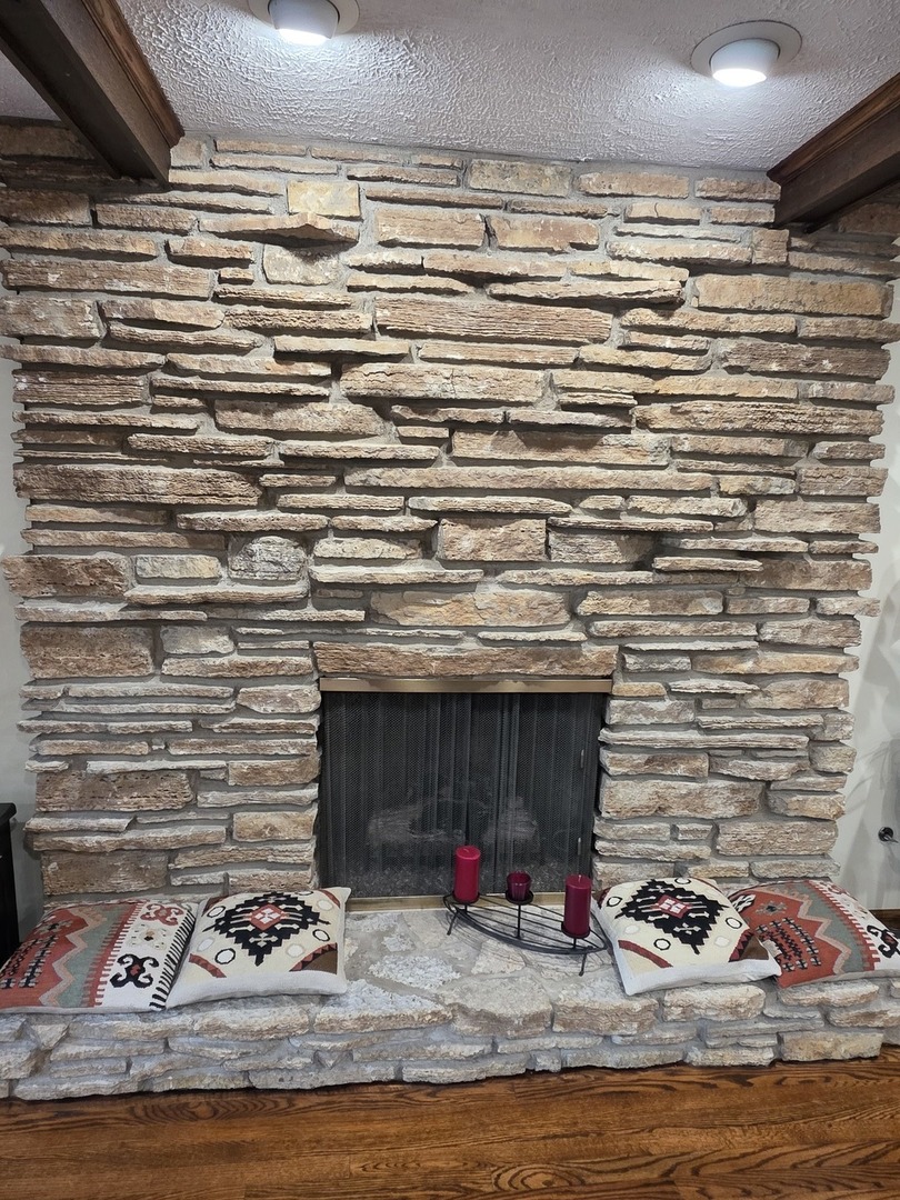 4036 Miller Drive, Glenview, IL 60026