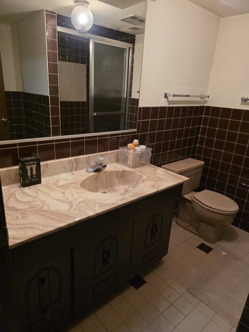 4036 Miller Drive, Glenview, IL 60026