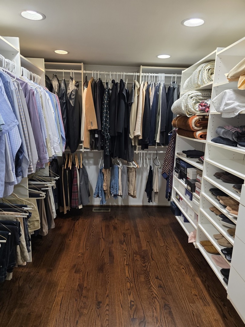 4036 Miller Drive, Glenview, IL 60026