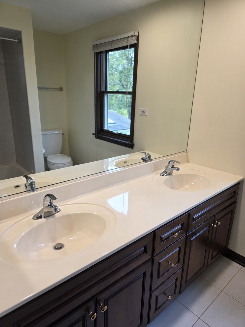 4036 Miller Drive, Glenview, IL 60026