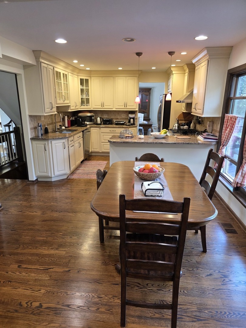 4036 Miller Drive, Glenview, IL 60026