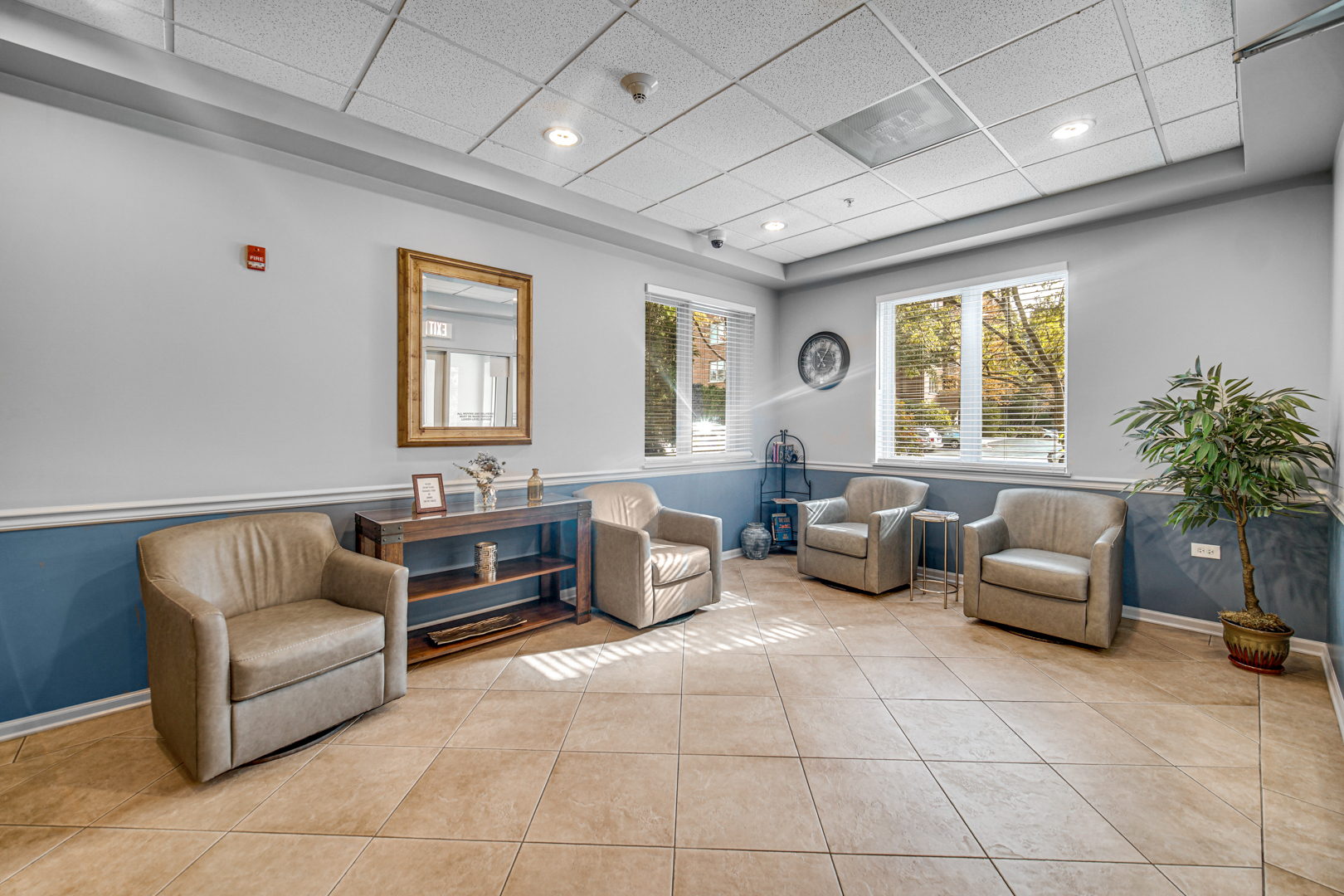 390 S Western Avenue #604, Des Plaines, IL 60016