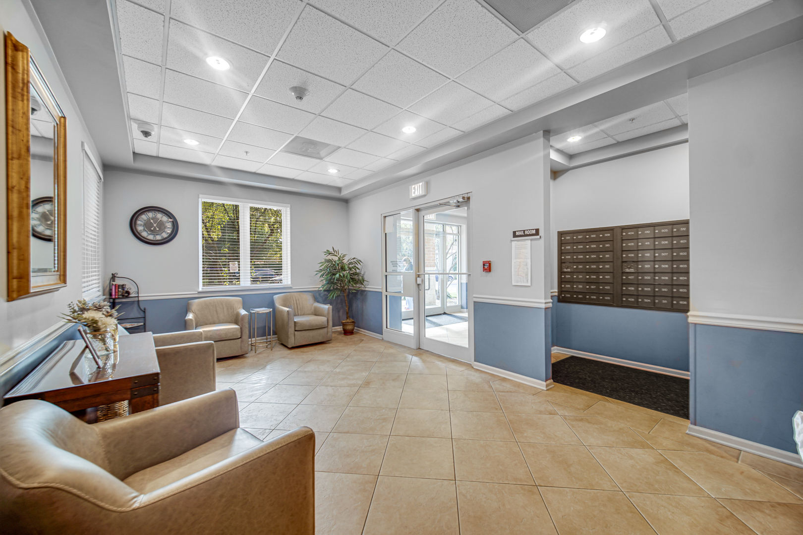 390 S Western Avenue #604, Des Plaines, IL 60016