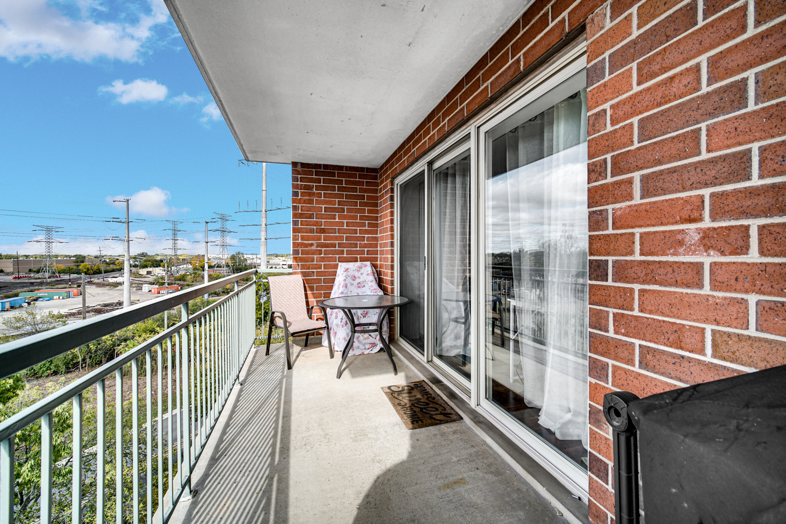 390 S Western Avenue #604, Des Plaines, IL 60016